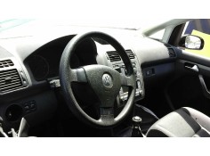 VOLKSWAGEN TOURAN (1T2)