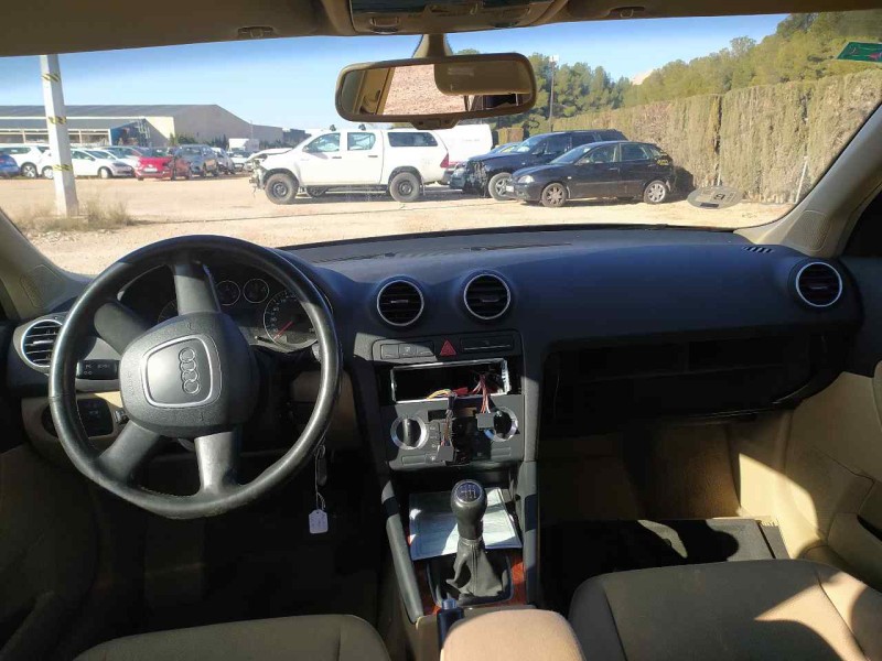 audi a3 sportback (8p) del año 2004