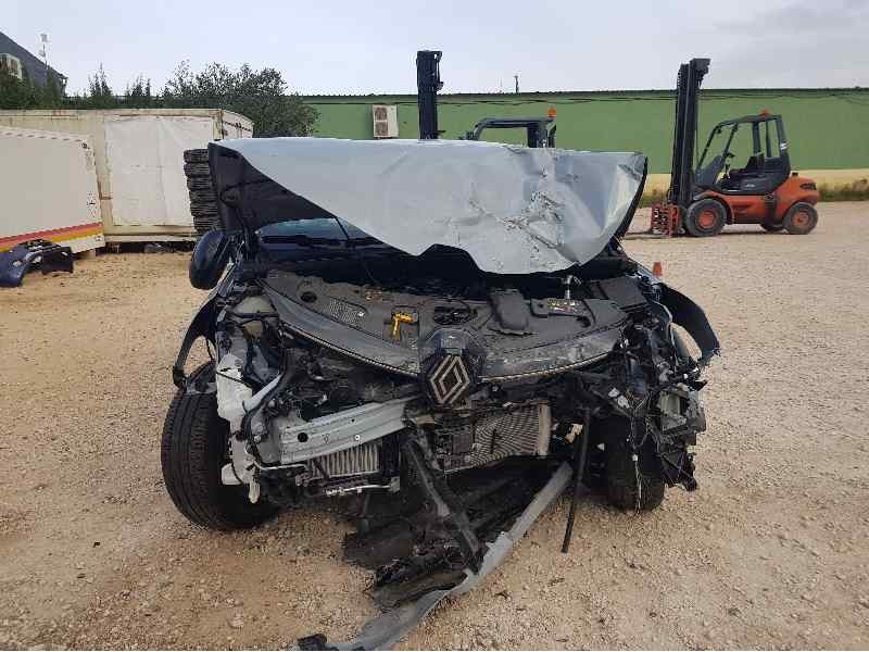 renault clio v del año 2024