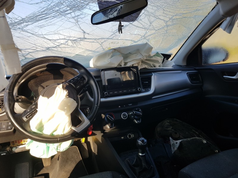 kia stonic (ybcuv) del año 2022