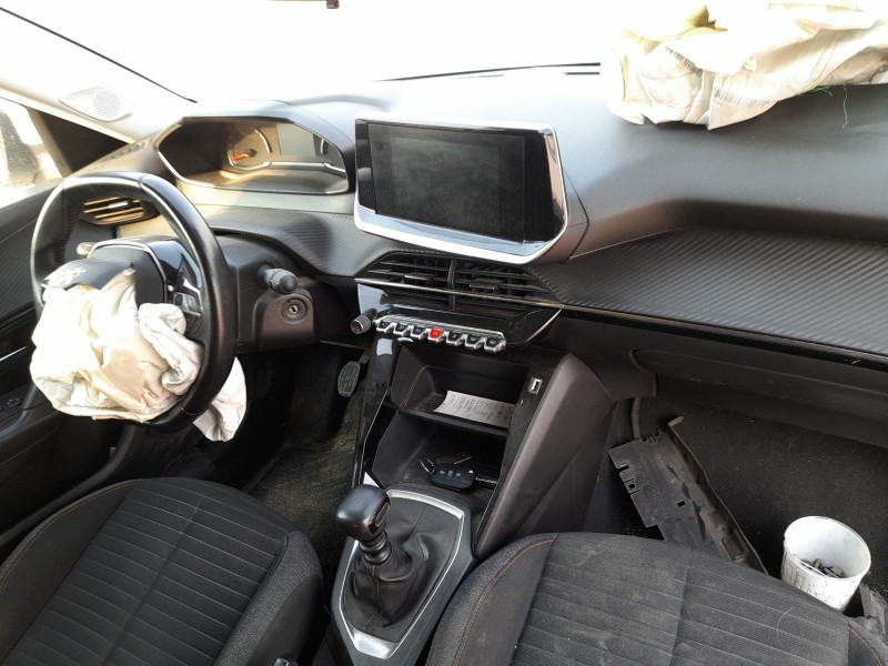 peugeot 2008 ii (ud_, us_, uy_, uj_, ur_, uc_) del año 2020