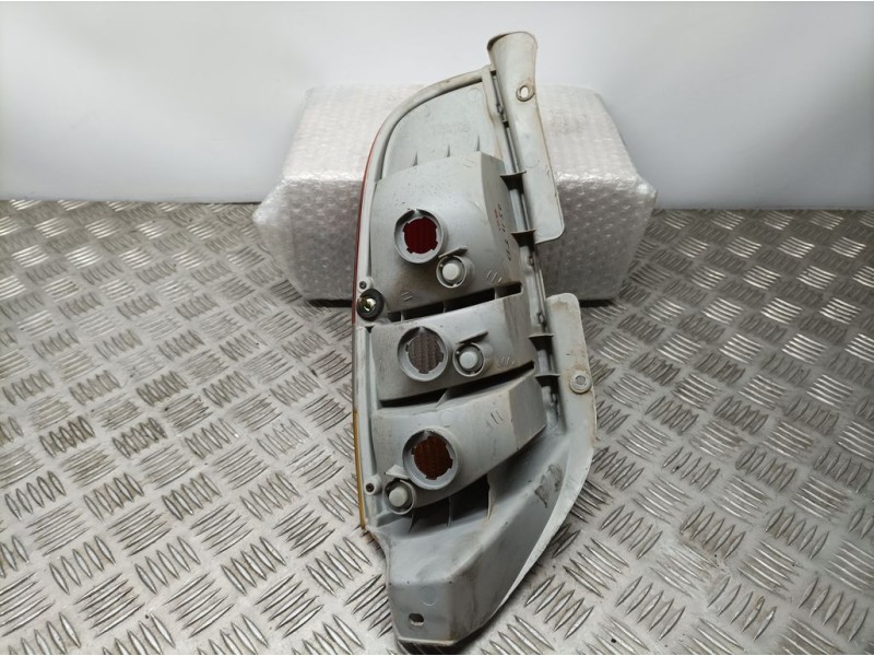 Recambio de piloto trasero derecho para hyundai atos (mx) gl referencia OEM IAM 9240205110  