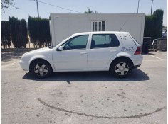 VOLKSWAGEN GOLF IV BERLINA (1J1)