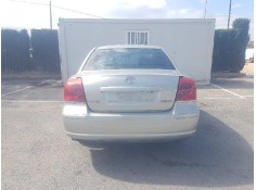 TOYOTA AVENSIS BERLINA (T25)