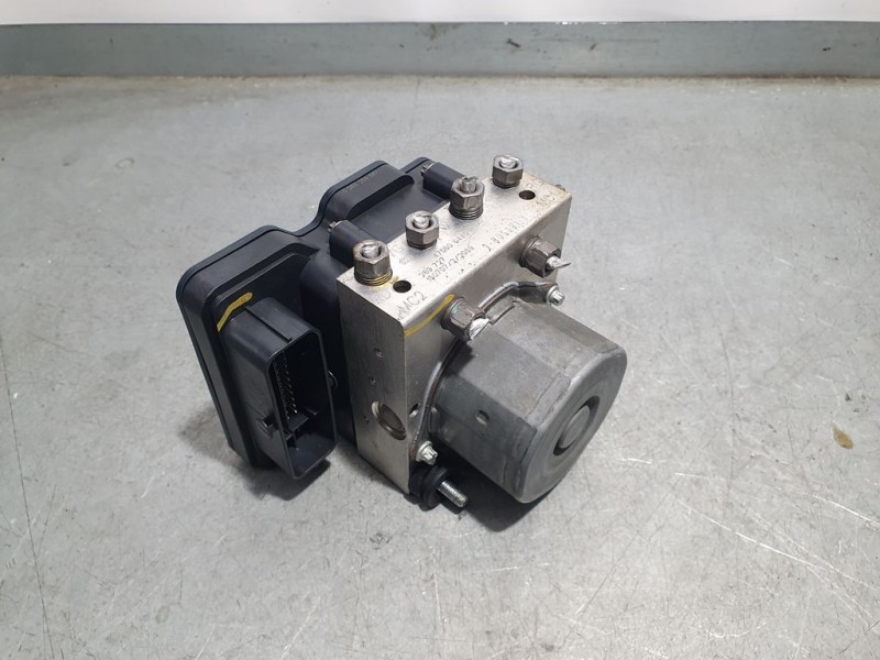 Recambio de abs para dacia duster ambiance 4x2 referencia OEM IAM 476606440R 269727 BOSCH