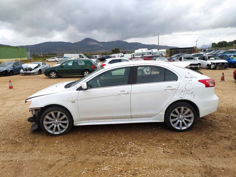 mitsubishi lancer sportback (cx) del año 2010