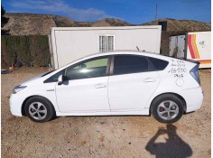 TOYOTA PRIUS (NHW30)