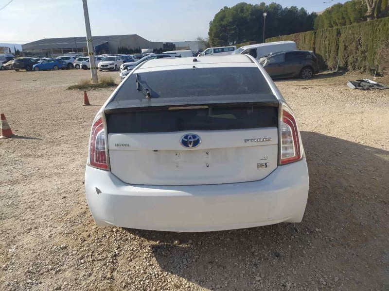 toyota prius (nhw30) del año 2012