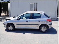 PEUGEOT 206 BERLINA