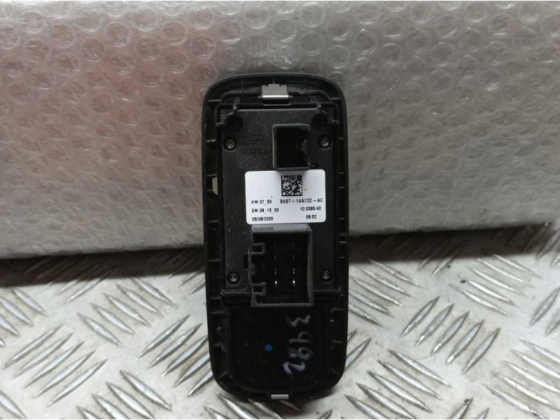 Recambio de mando elevalunas delantero izquierdo para ford fiesta (cb1) ambiente referencia OEM IAM 8A6T14A132AC  