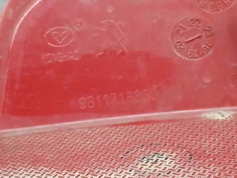 Recambio de piloto trasero derecho paragolpes para peugeot 3008 allure pack referencia OEM IAM 9811718380  