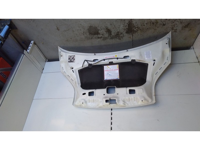 Recambio de capot para fiat fiorino sx cargo referencia OEM IAM 52212861  