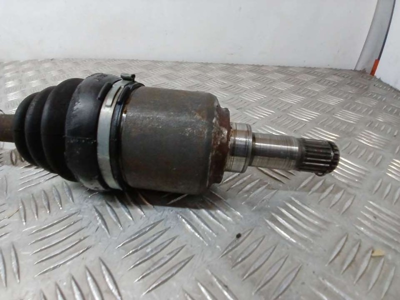 Recambio de transmision delantera izquierda para fiat grande punto (199) 1.2 8v active referencia OEM IAM 0051947026  