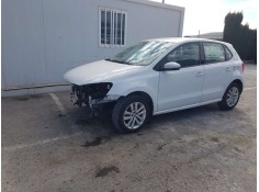 VOLKSWAGEN POLO (6C1)