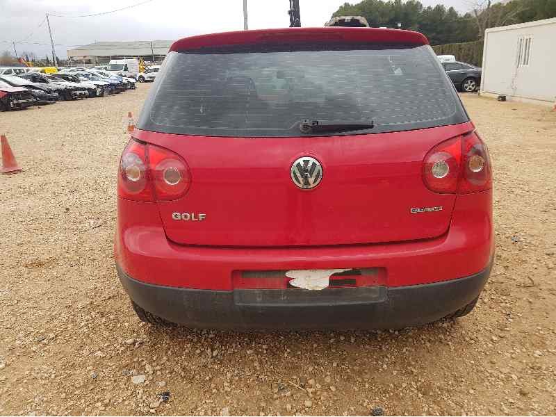 volkswagen golf v berlina (1k1) del año 2008