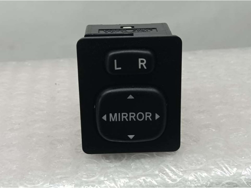 Recambio de mando retrovisor para toyota yaris hsd active referencia OEM IAM 183574  