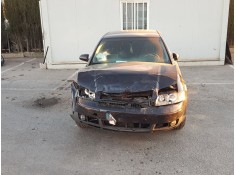 AUDI A4 BERLINA (8E)