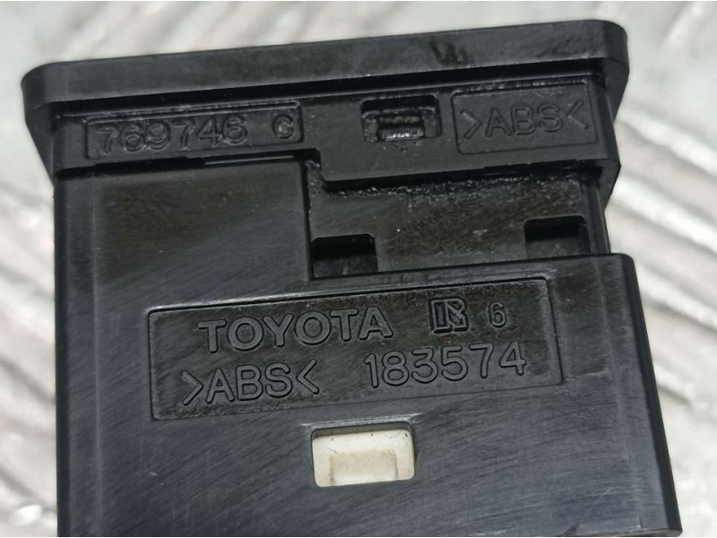 Recambio de mando retrovisor para toyota yaris hsd active referencia OEM IAM 183574  