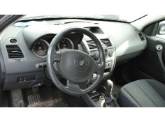 RENAULT MEGANE II BERLINA 3P