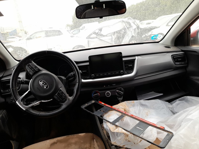 kia stonic (yb) del año 2021