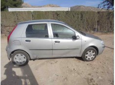 FIAT PUNTO BERLINA (188)