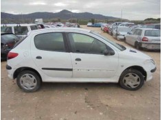 PEUGEOT 206 BERLINA