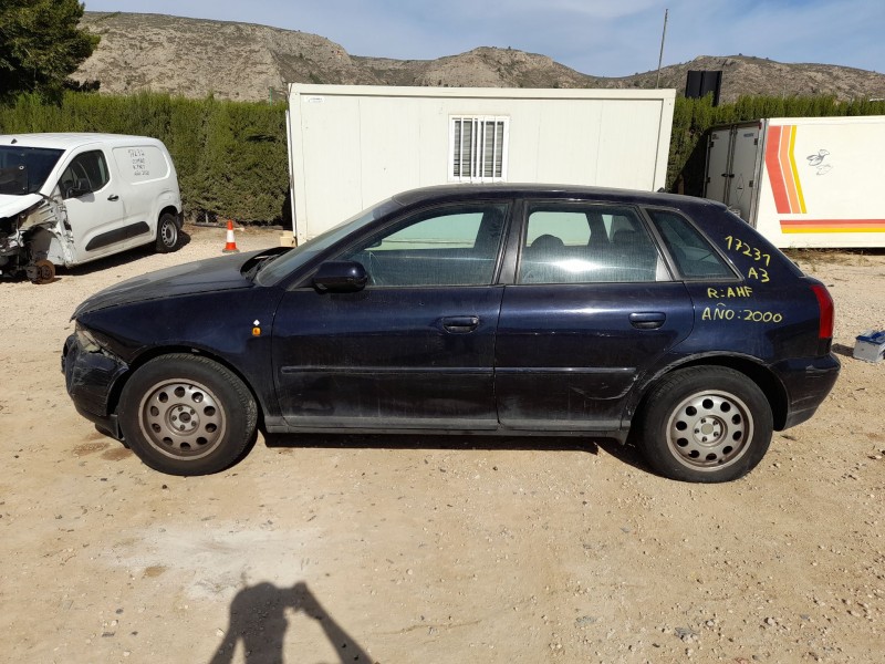 audi a3 (8l1) del año 2000