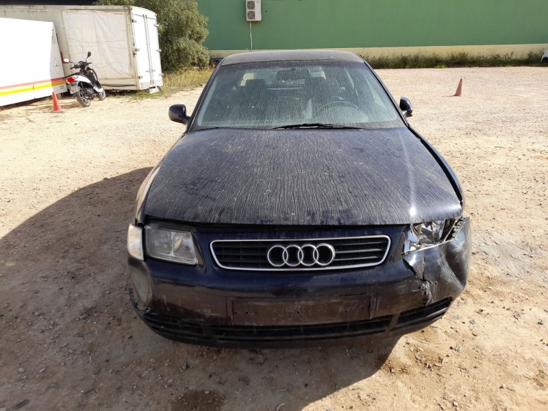audi a3 (8l1) del año 2000