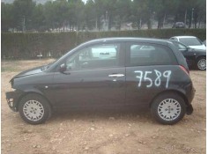 LANCIA YPSILON (101)