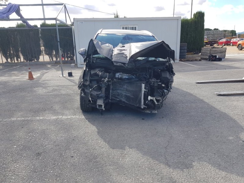 opel zafira tourer del año 2012