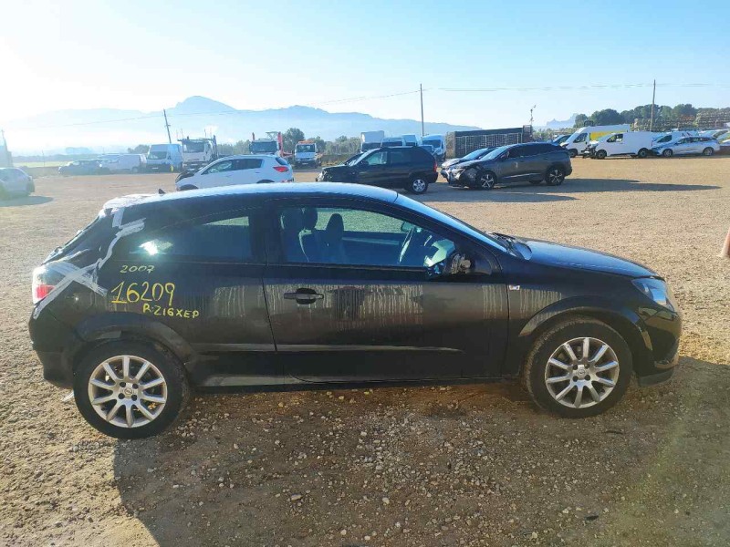 opel astra gtc del año 2007