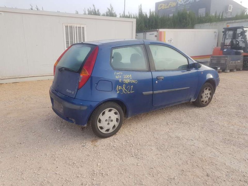 fiat punto berlina (188) del año 2001