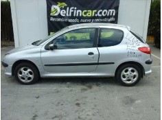 PEUGEOT 206 BERLINA