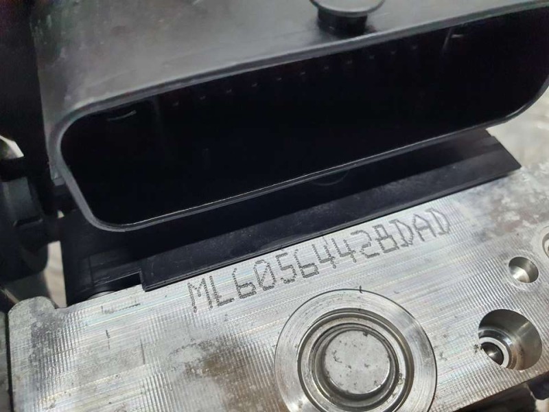 Recambio de abs para volkswagen up! (122) move up! bmt referencia OEM IAM 1S0614517L 54086612G TRW