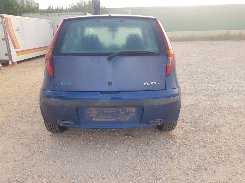 fiat punto berlina (188) del año 2001