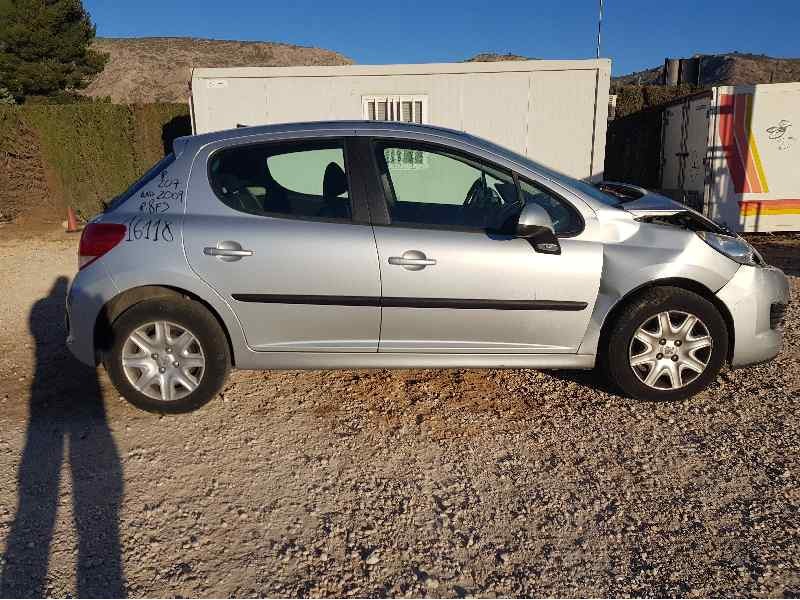 peugeot 207 del año 2009