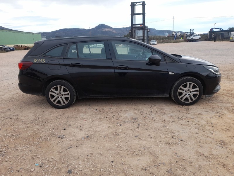 opel astra k sports tourer (b16) del año 2017