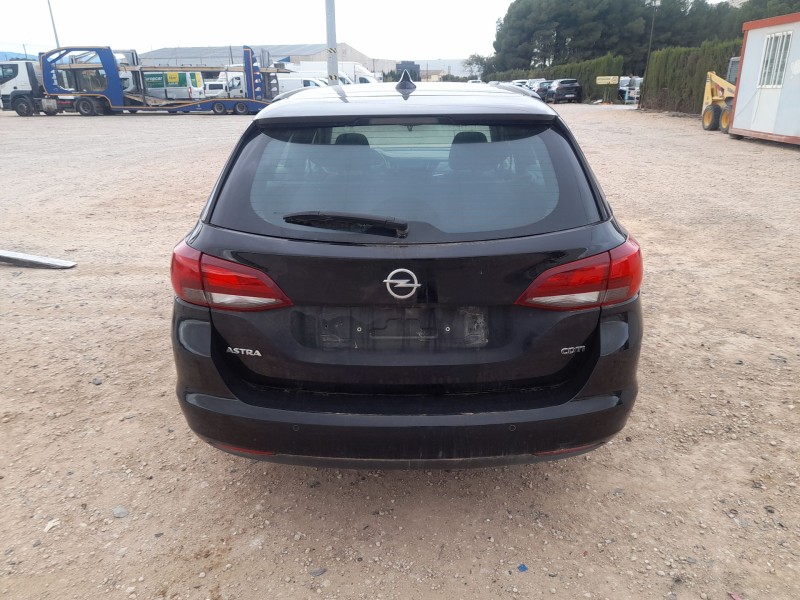 opel astra k sports tourer (b16) del año 2017