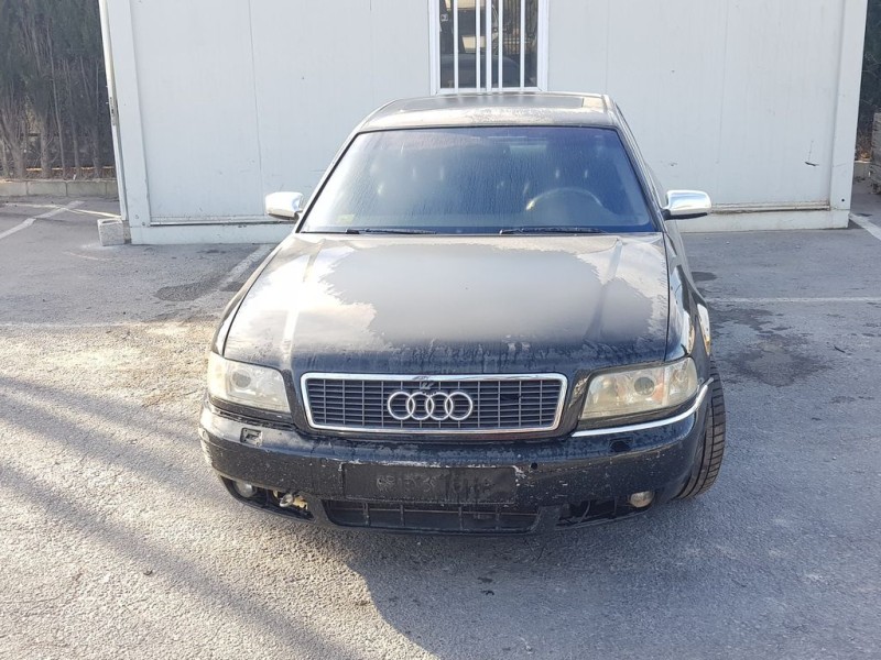 audi s8 (d2) del año 2001