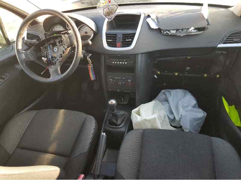 peugeot 207 del año 2009