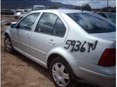 VOLKSWAGEN BORA BERLINA (1J2)