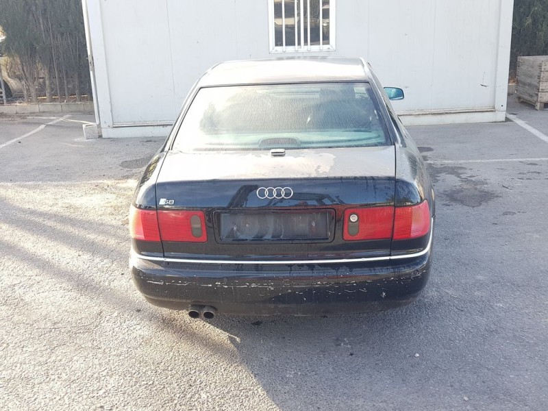 audi s8 (d2) del año 2001