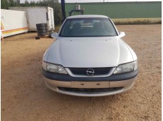 OPEL VECTRA B BERLINA