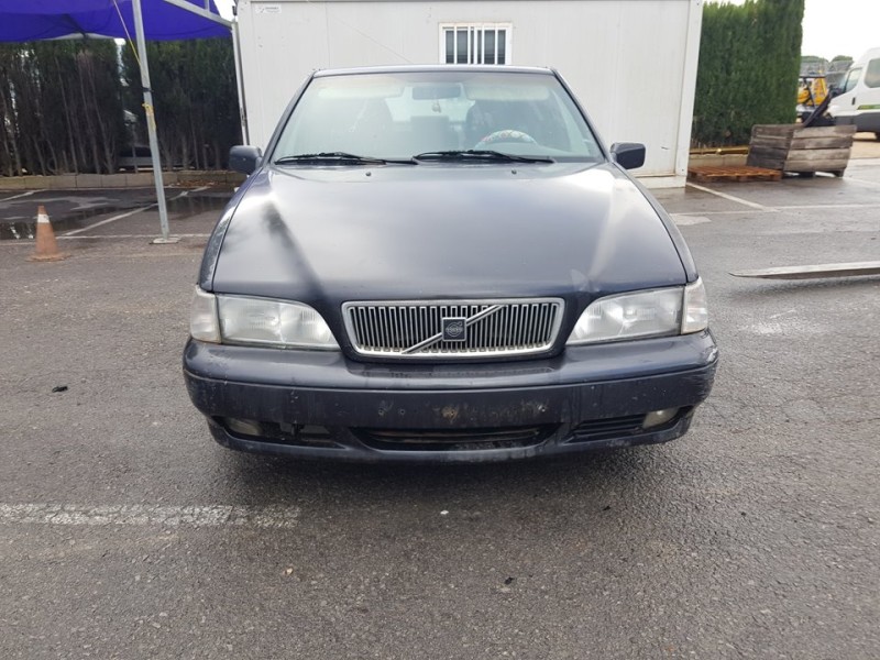 volvo s70 berlina del año 1998