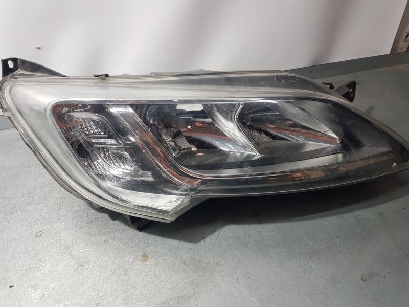 Recambio de faro derecho para citroën jumper pritsche 33 l1 bluehdi 130 referencia OEM IAM 1394418080  PATAS ROTAS POCO RAYADO