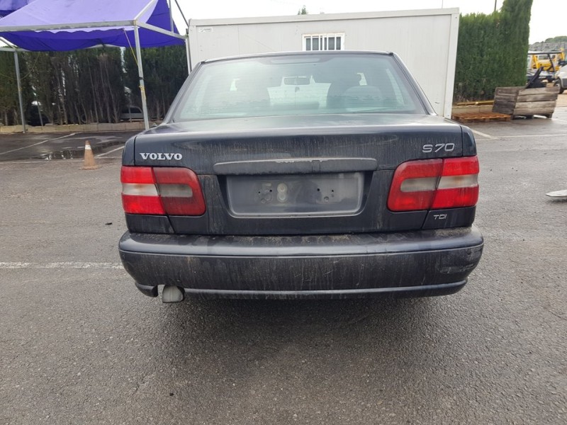 volvo s70 berlina del año 1998