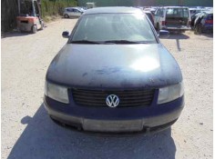 VOLKSWAGEN PASSAT BERLINA (3B2)