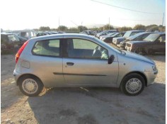 FIAT PUNTO BERLINA (188)