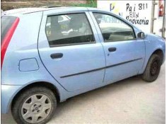 FIAT PUNTO BERLINA (188)