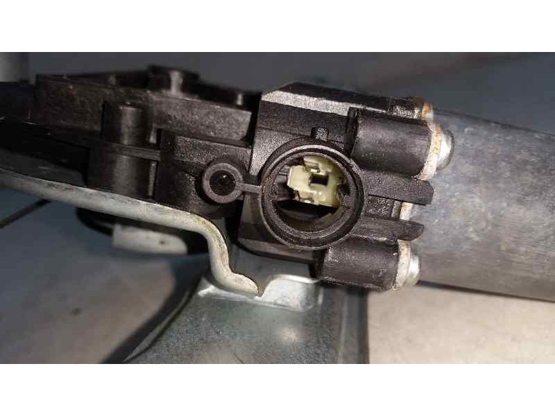 Recambio de elevalunas trasero derecho para renault clio iii 20 aniversario referencia OEM IAM  2 PINS ELECTRICO